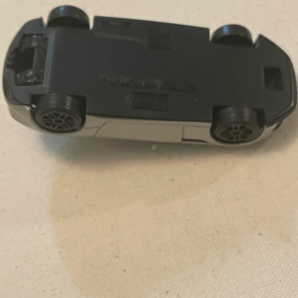 Silver Car - Picture 5 of 5
